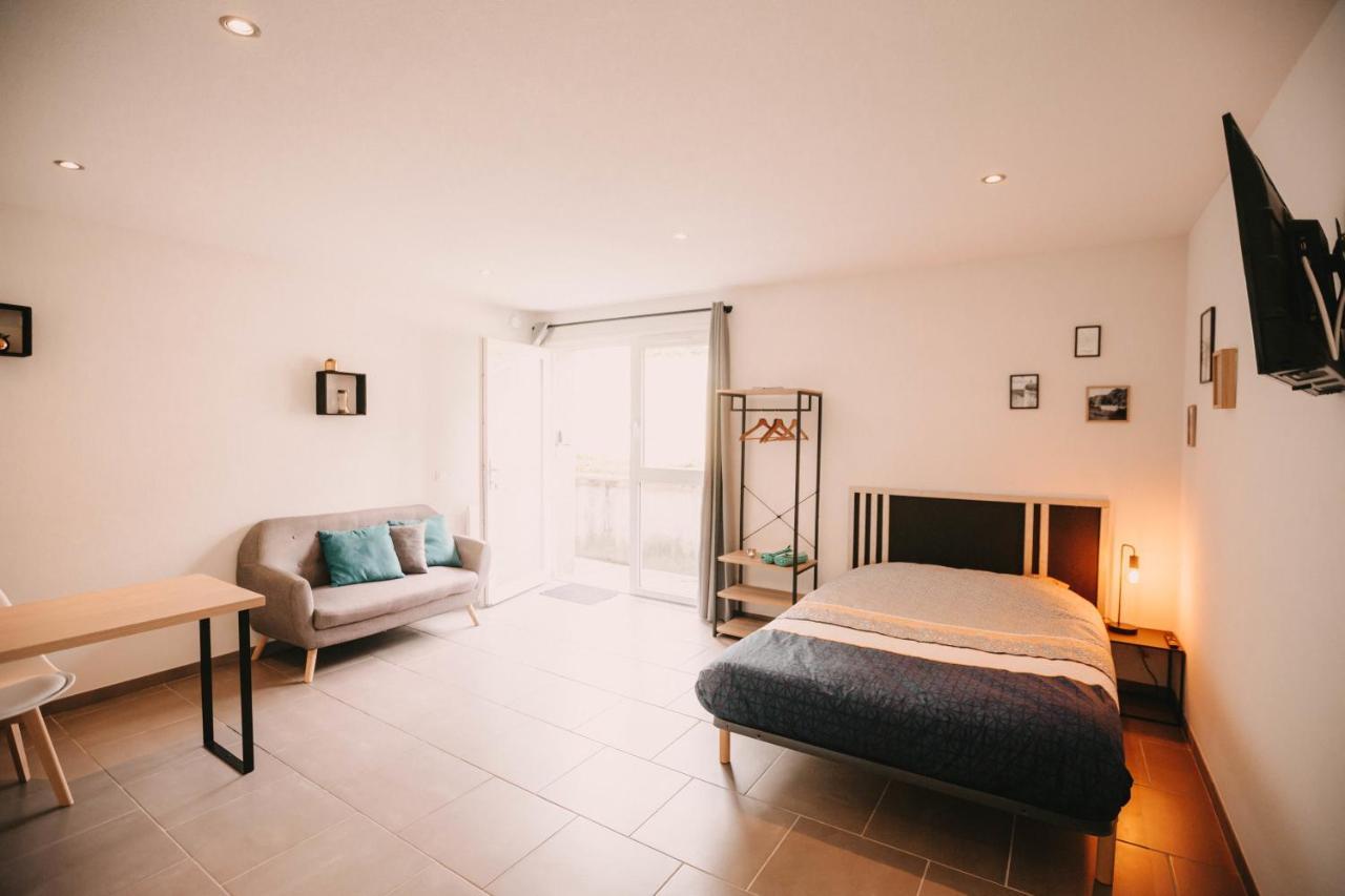 Franc-Bisontin - Unique ! 4 Logements Disponibles Besançon Dış mekan fotoğraf